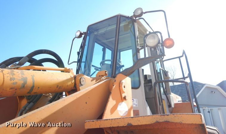 image for item DH8830 1994 Fiat-Hitachi FR160  wheel loader