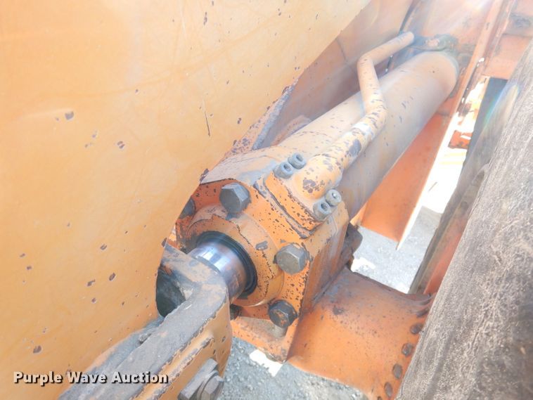 image for item DH8830 1994 Fiat-Hitachi FR160  wheel loader