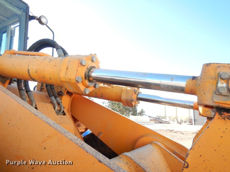 image for item DH8830 1994 Fiat-Hitachi FR160  wheel loader