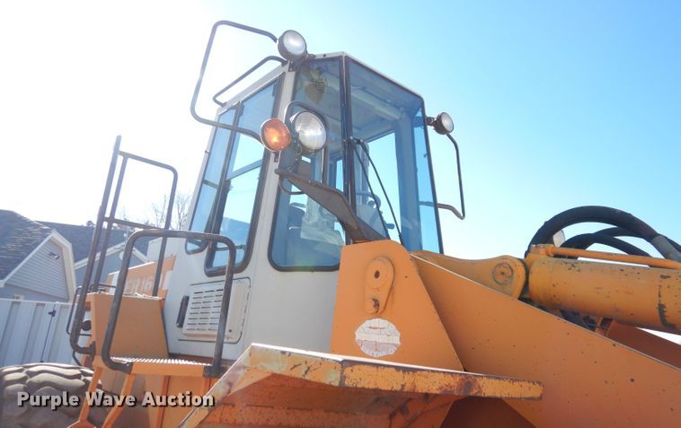 image for item DH8830 1994 Fiat-Hitachi FR160  wheel loader