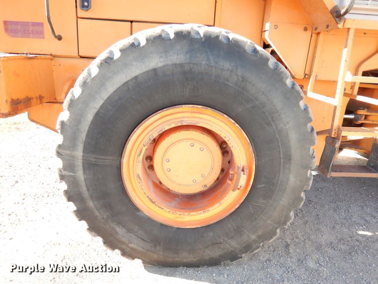image for item DH8830 1994 Fiat-Hitachi FR160  wheel loader