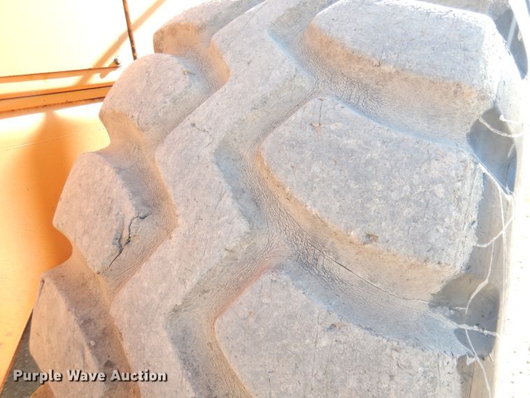 image for item DH8830 1994 Fiat-Hitachi FR160  wheel loader