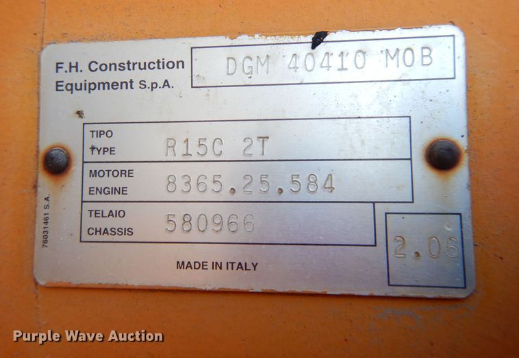 image for item DH8830 1994 Fiat-Hitachi FR160  wheel loader