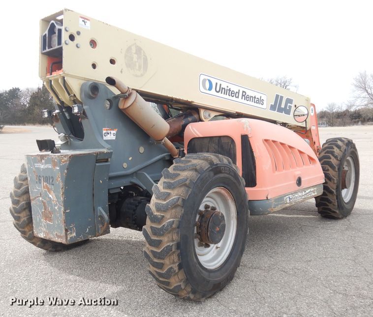 image for item DH8852 2005 JLG G943A  telehandler