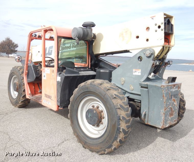 image for item DH8852 2005 JLG G943A  telehandler