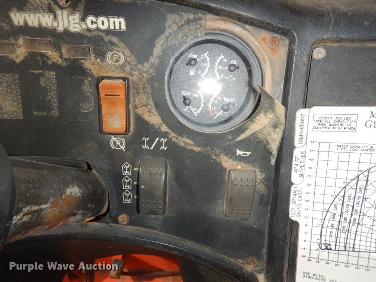 image for item DH8852 2005 JLG G943A  telehandler