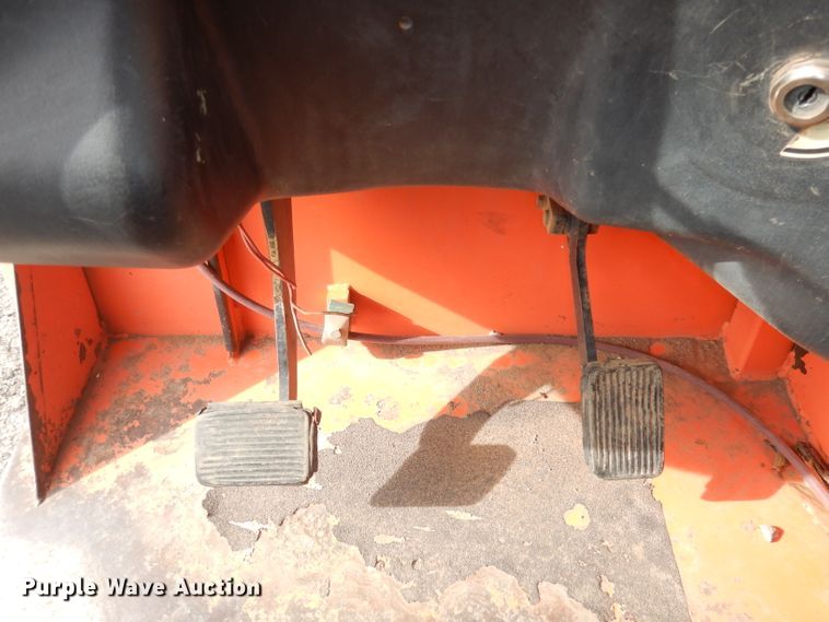 image for item DH8852 2005 JLG G943A  telehandler