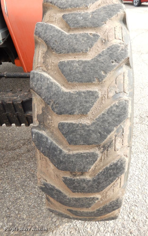 image for item DH8852 2005 JLG G943A  telehandler