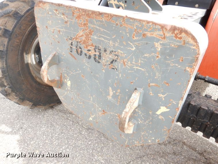 image for item DH8852 2005 JLG G943A  telehandler