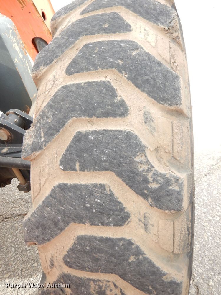 image for item DH8852 2005 JLG G943A  telehandler