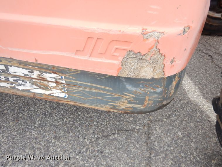 image for item DH8852 2005 JLG G943A  telehandler