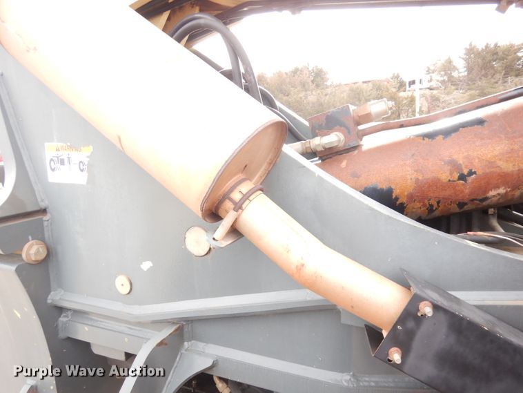 image for item DH8852 2005 JLG G943A  telehandler