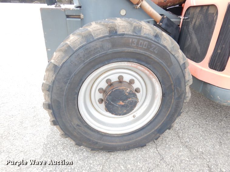 image for item DH8852 2005 JLG G943A  telehandler