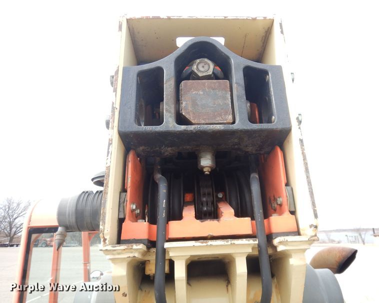 image for item DH8852 2005 JLG G943A  telehandler