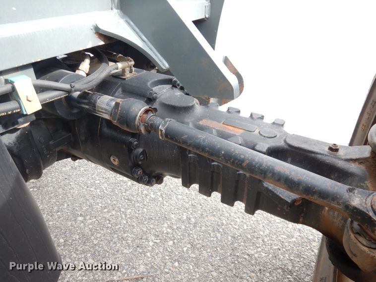 image for item DH8852 2005 JLG G943A  telehandler