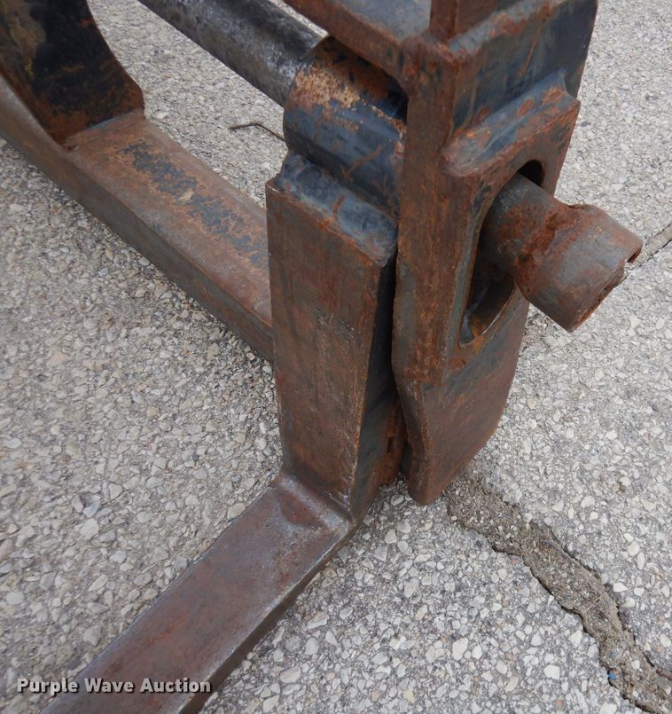 image for item DH8852 2005 JLG G943A  telehandler