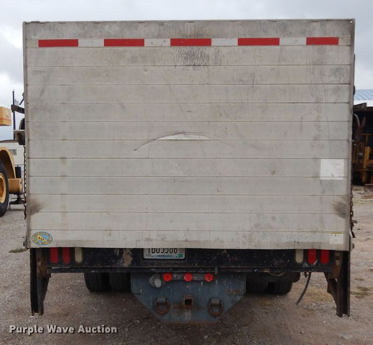 image for item DI8606 2005 GMC C4500  flatbed truck