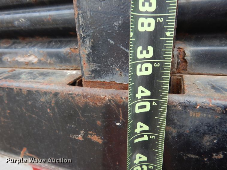 image for item DI8606 2005 GMC C4500  flatbed truck