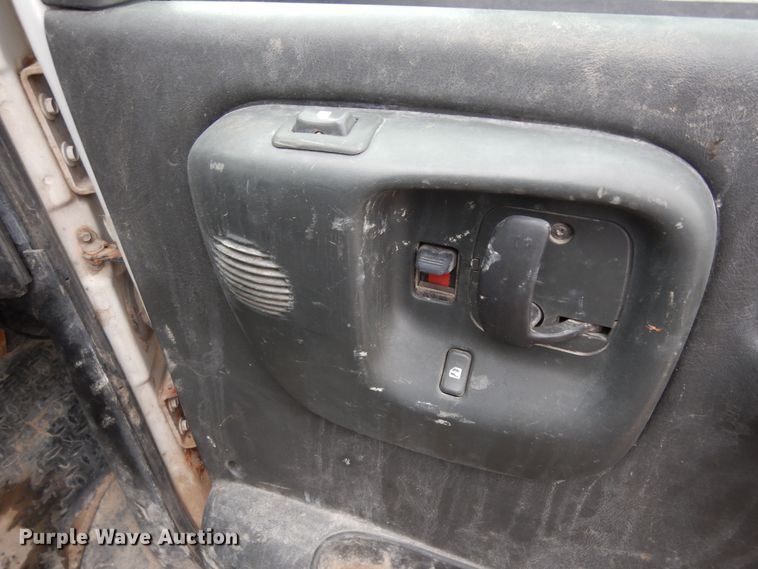 image for item DI8606 2005 GMC C4500  flatbed truck