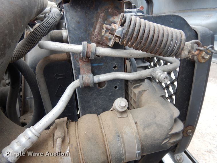 image for item DI8606 2005 GMC C4500  flatbed truck