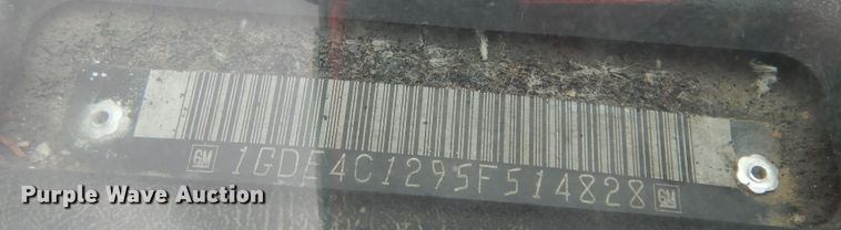 image for item DI8606 2005 GMC C4500  flatbed truck