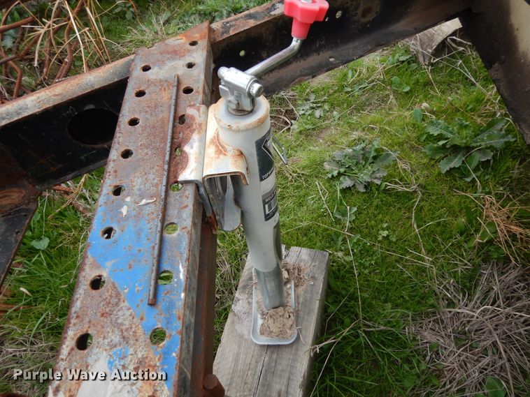 image for item DI8607 1998 Ingersoll Rand P375WCU  air compressor