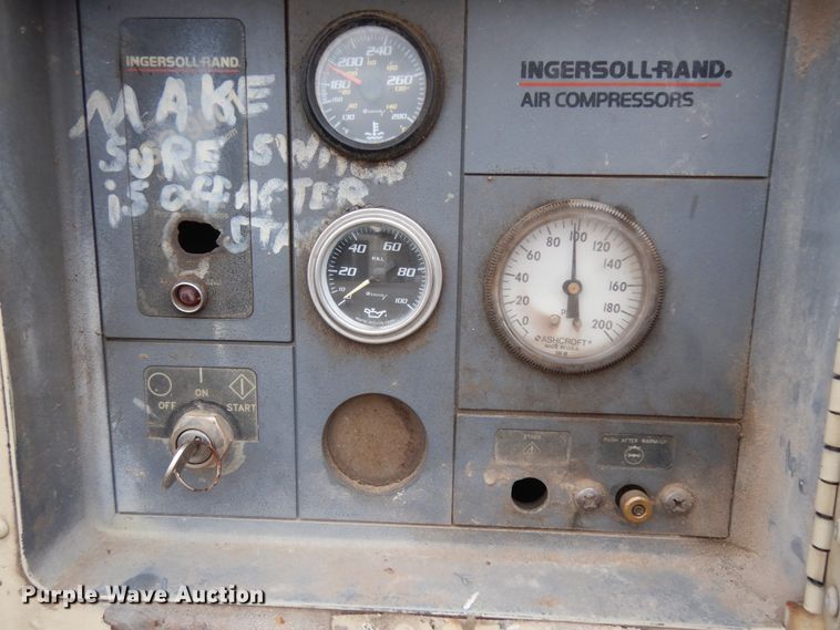 image for item DI8607 1998 Ingersoll Rand P375WCU  air compressor