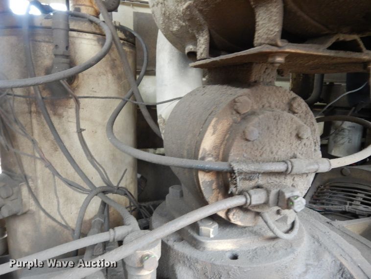 image for item DI8607 1998 Ingersoll Rand P375WCU  air compressor