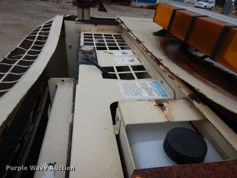 image for item DI8607 1998 Ingersoll Rand P375WCU  air compressor