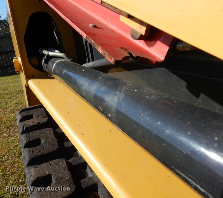 image for item DI8635 2017 Yanmar T175-1  tracked skid steer loader