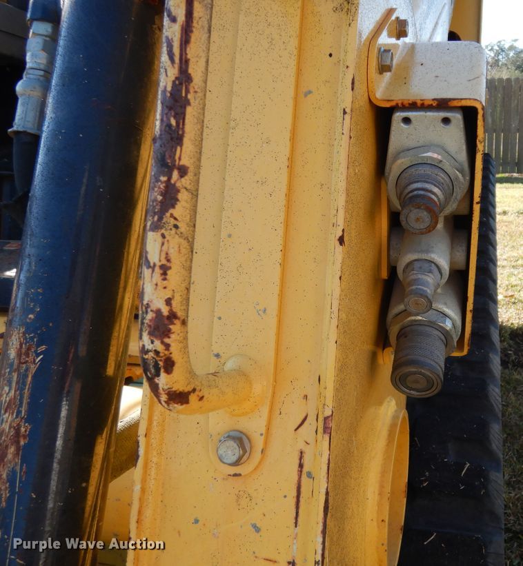 image for item DI8635 2017 Yanmar T175-1  tracked skid steer loader