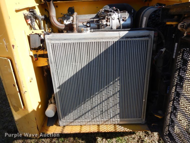 image for item DI8635 2017 Yanmar T175-1  tracked skid steer loader