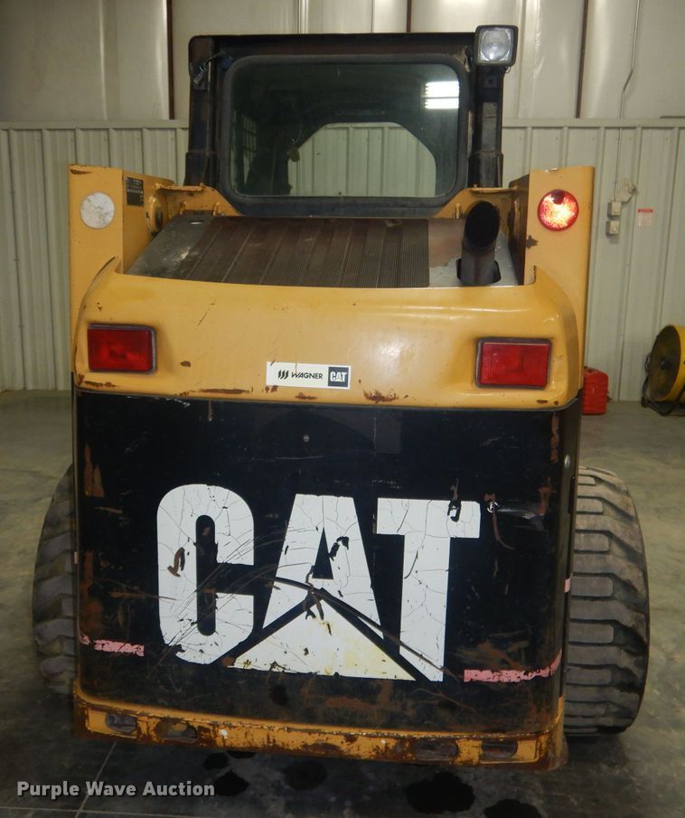 image for item DJ1250 2005 Caterpillar 226B  skid steer loader