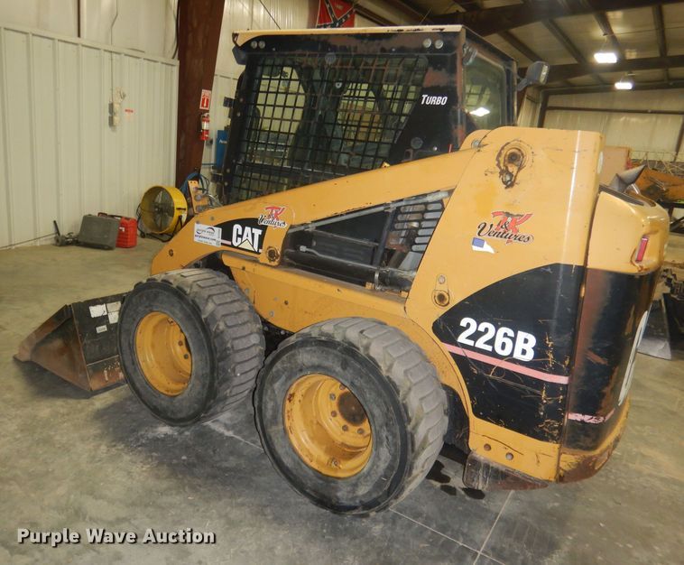 image for item DJ1250 2005 Caterpillar 226B  skid steer loader