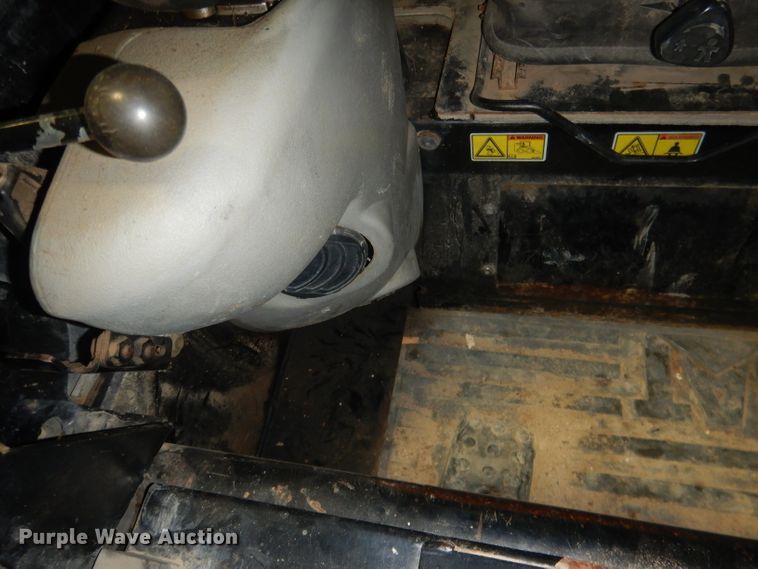 image for item DJ1250 2005 Caterpillar 226B  skid steer loader