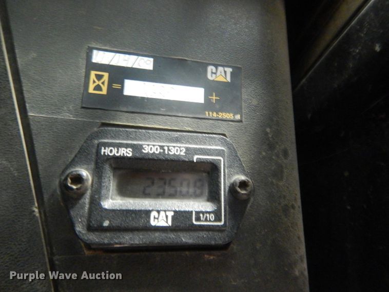 image for item DJ1250 2005 Caterpillar 226B  skid steer loader