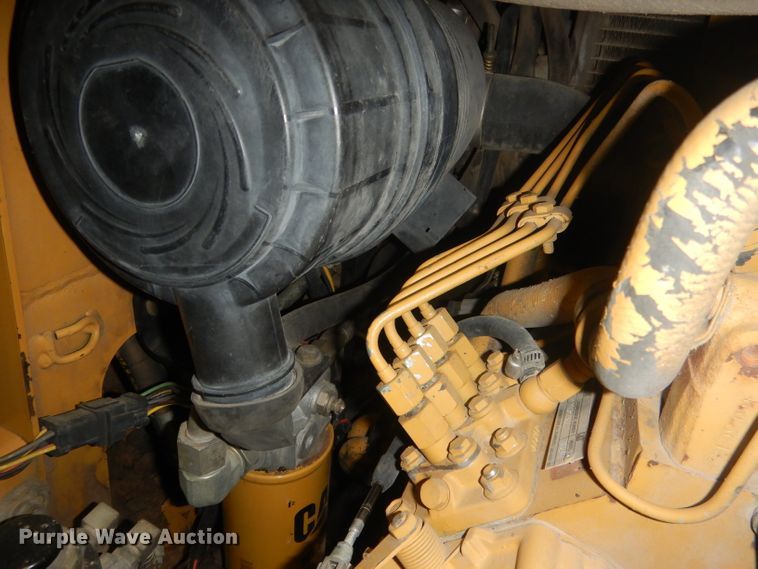 image for item DJ1250 2005 Caterpillar 226B  skid steer loader