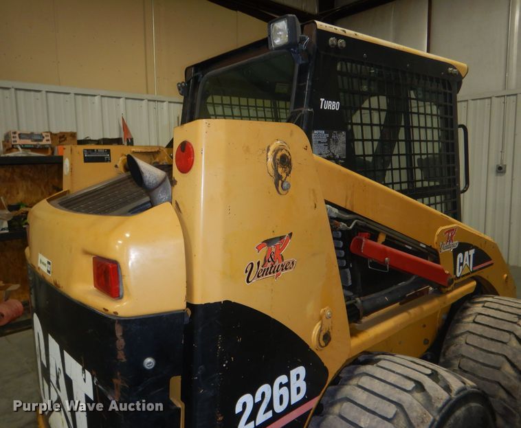 image for item DJ1250 2005 Caterpillar 226B  skid steer loader