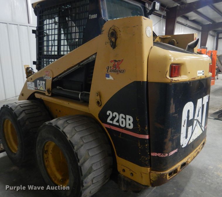image for item DJ1250 2005 Caterpillar 226B  skid steer loader