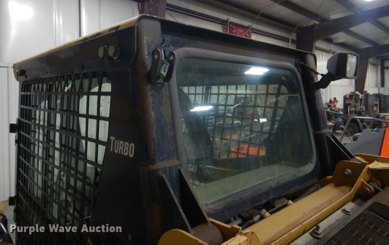 image for item DJ1250 2005 Caterpillar 226B  skid steer loader