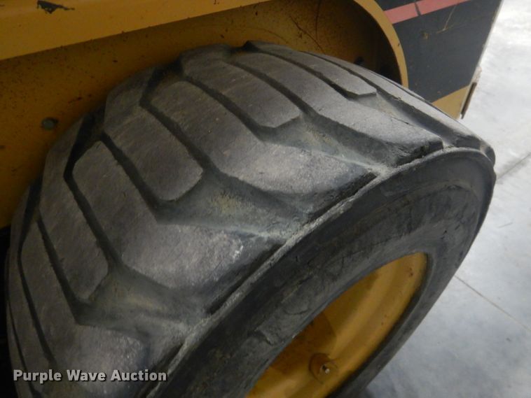 image for item DJ1250 2005 Caterpillar 226B  skid steer loader