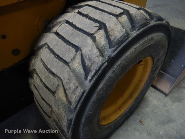 image for item DJ1250 2005 Caterpillar 226B  skid steer loader