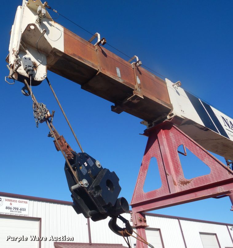 image for item DJ8925 2012 Peterbilt 365  crane truck