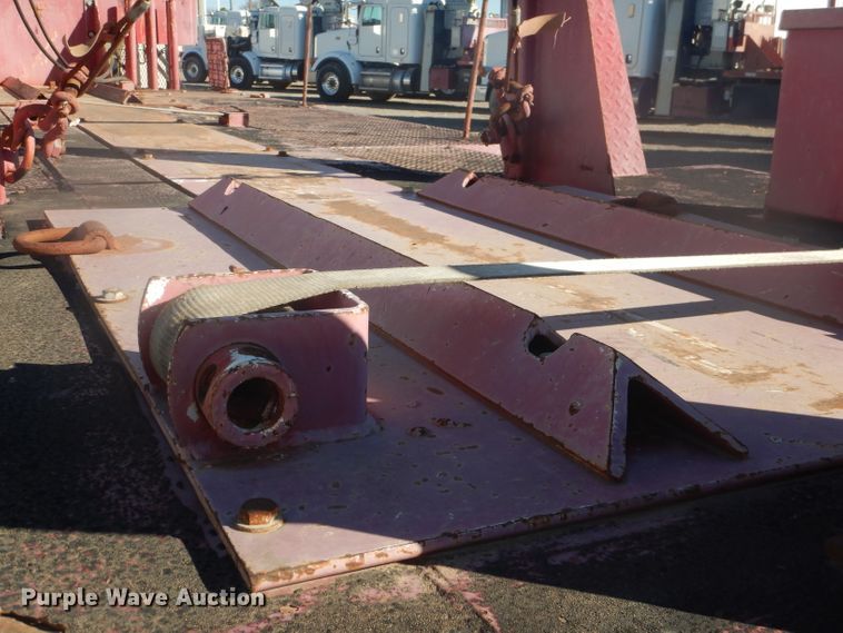 image for item DJ8925 2012 Peterbilt 365  crane truck