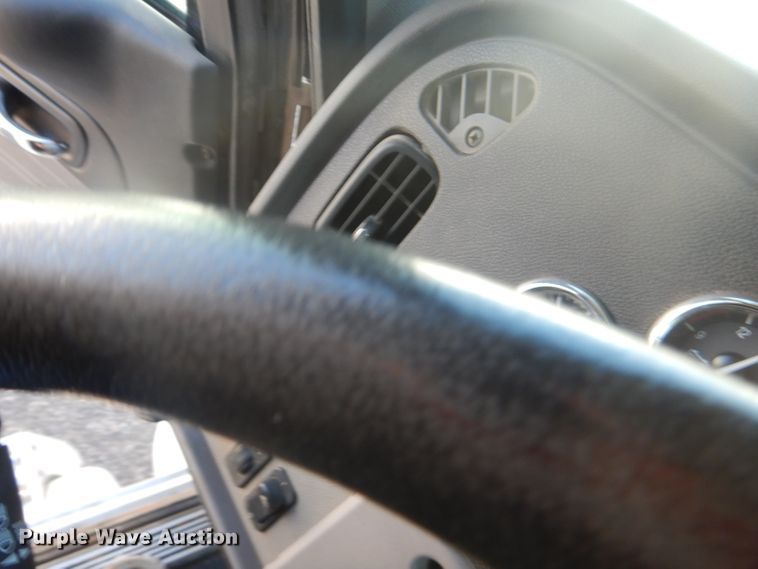 image for item DJ8925 2012 Peterbilt 365  crane truck