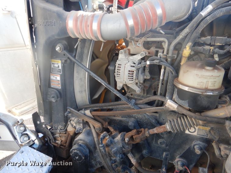 image for item DJ8925 2012 Peterbilt 365  crane truck