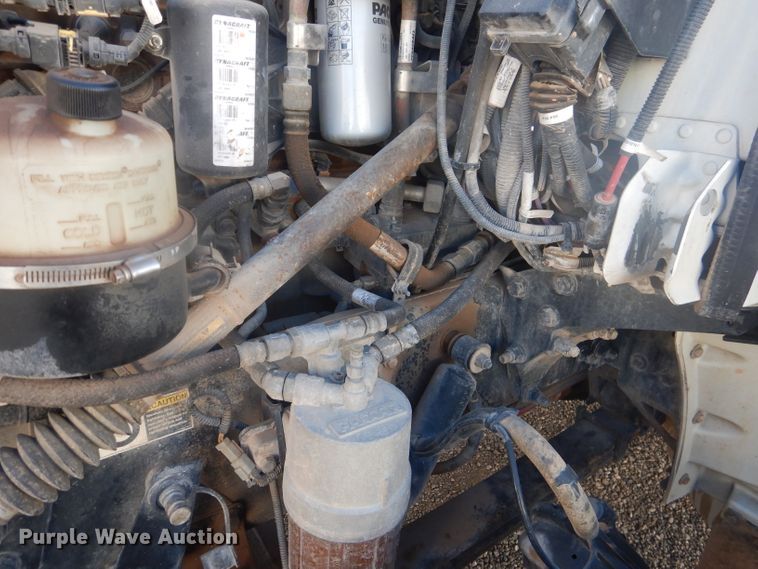 image for item DJ8925 2012 Peterbilt 365  crane truck