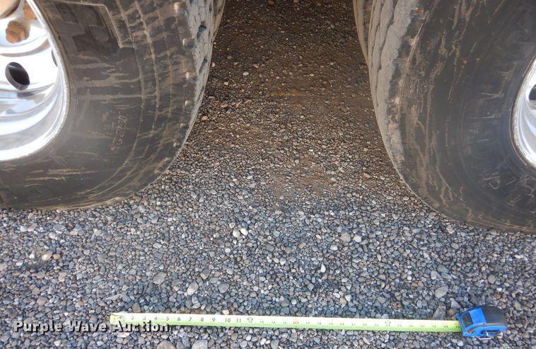 image for item DJ8925 2012 Peterbilt 365  crane truck