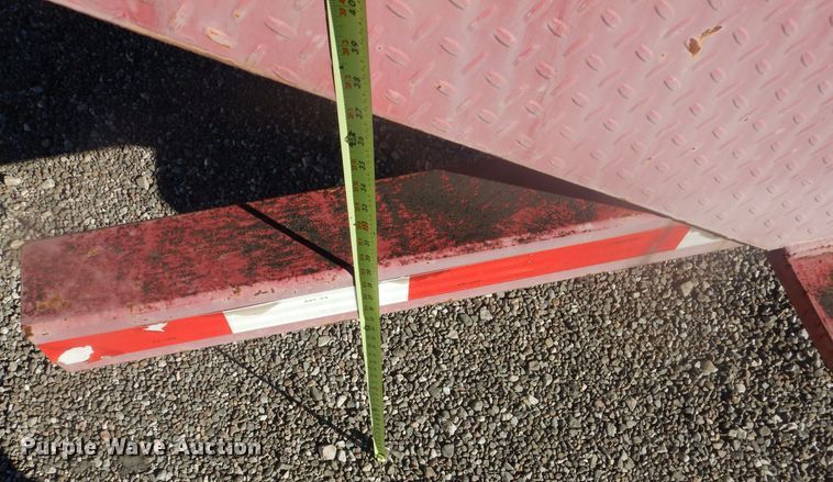 image for item DJ8925 2012 Peterbilt 365  crane truck