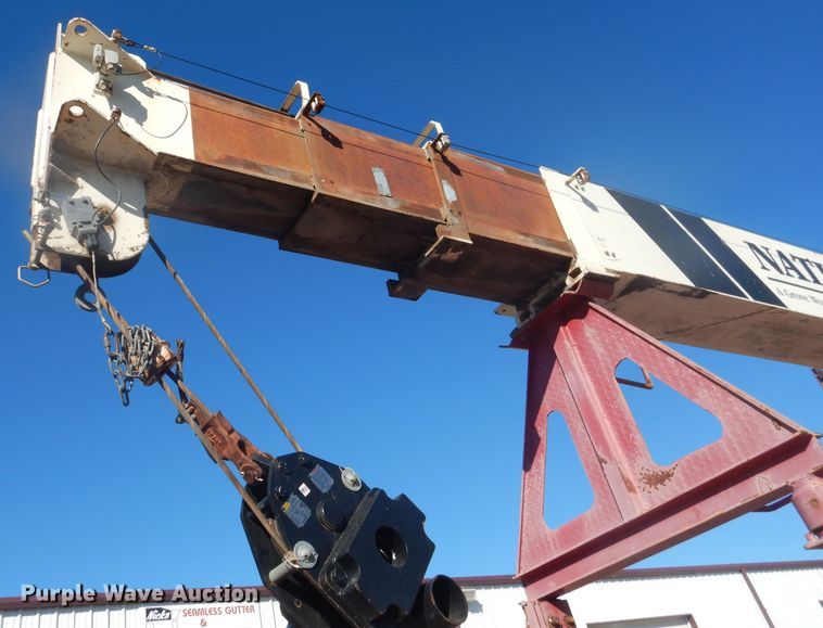 image for item DJ8925 2012 Peterbilt 365  crane truck